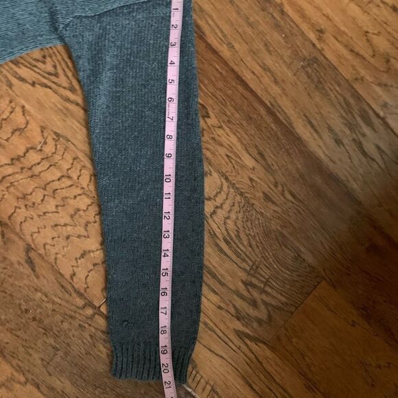 Vince Camuto Knit Gray Sweater - Picture 8 of 10